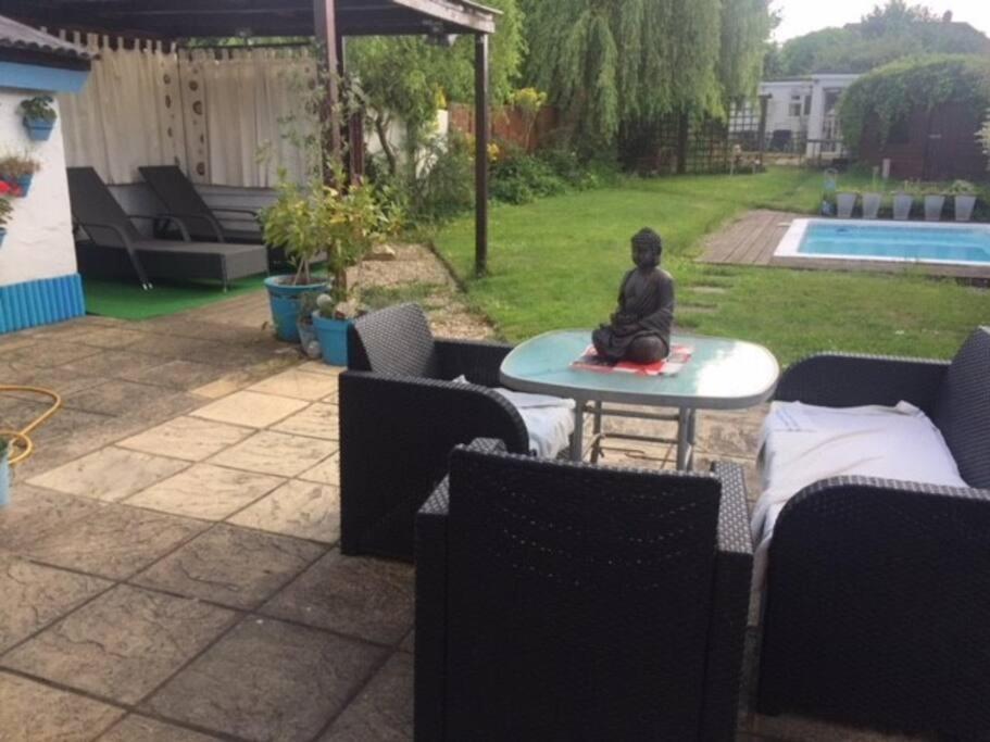 Modern Bungalow With Private Swimming Pool Maidenhead Ngoại thất bức ảnh